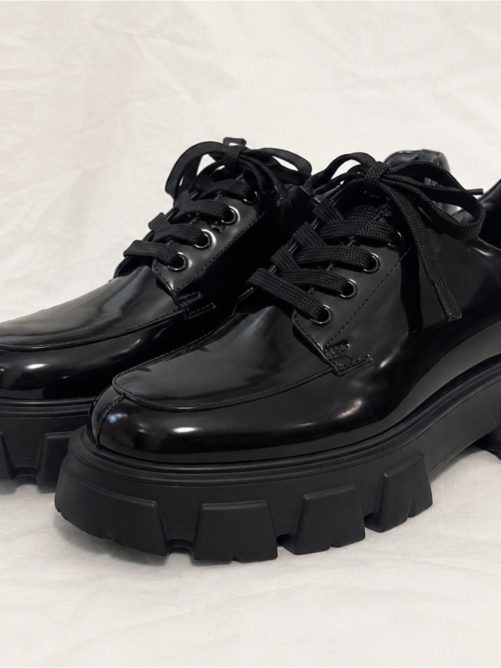 Princess Polly Black High Shine Chunky Platform Lace Up Shoes Size 9 NWOB